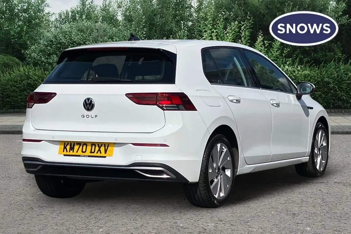 Used VW Golf VII Style 130 HP (95 kW) 2020 White