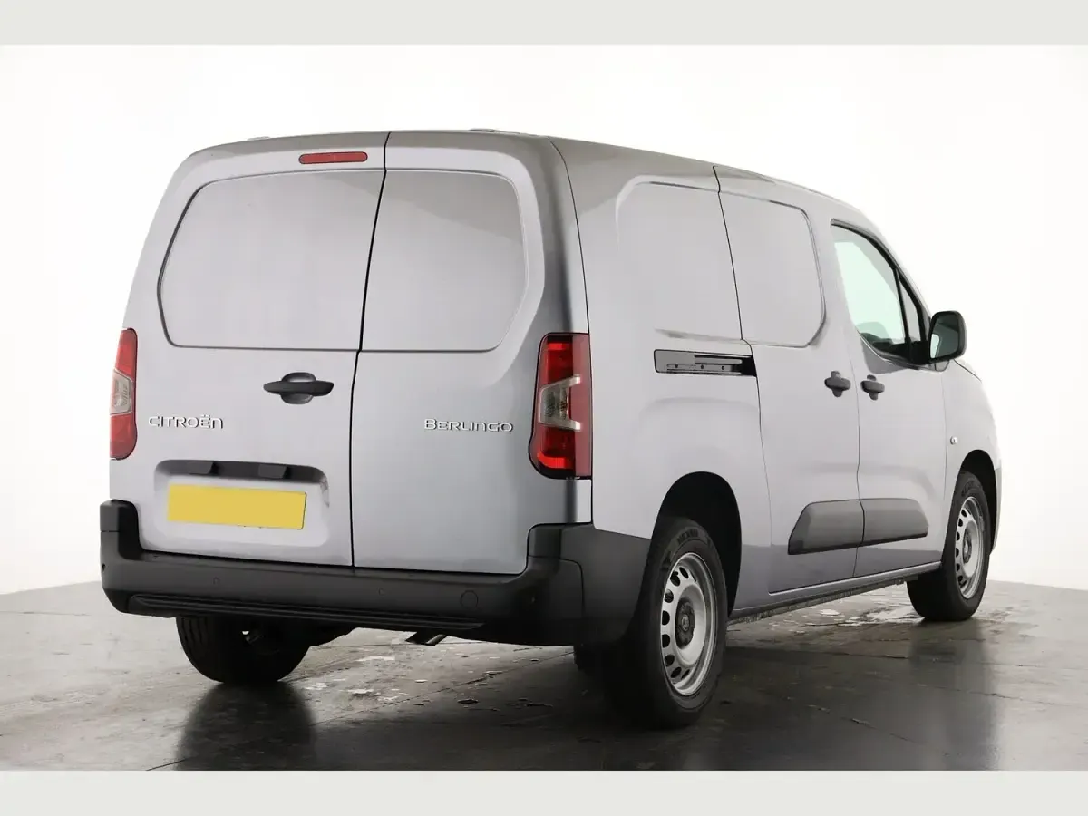 New Citroën Berlingo 100 HP (73 kW) 2026 Grey MPV
