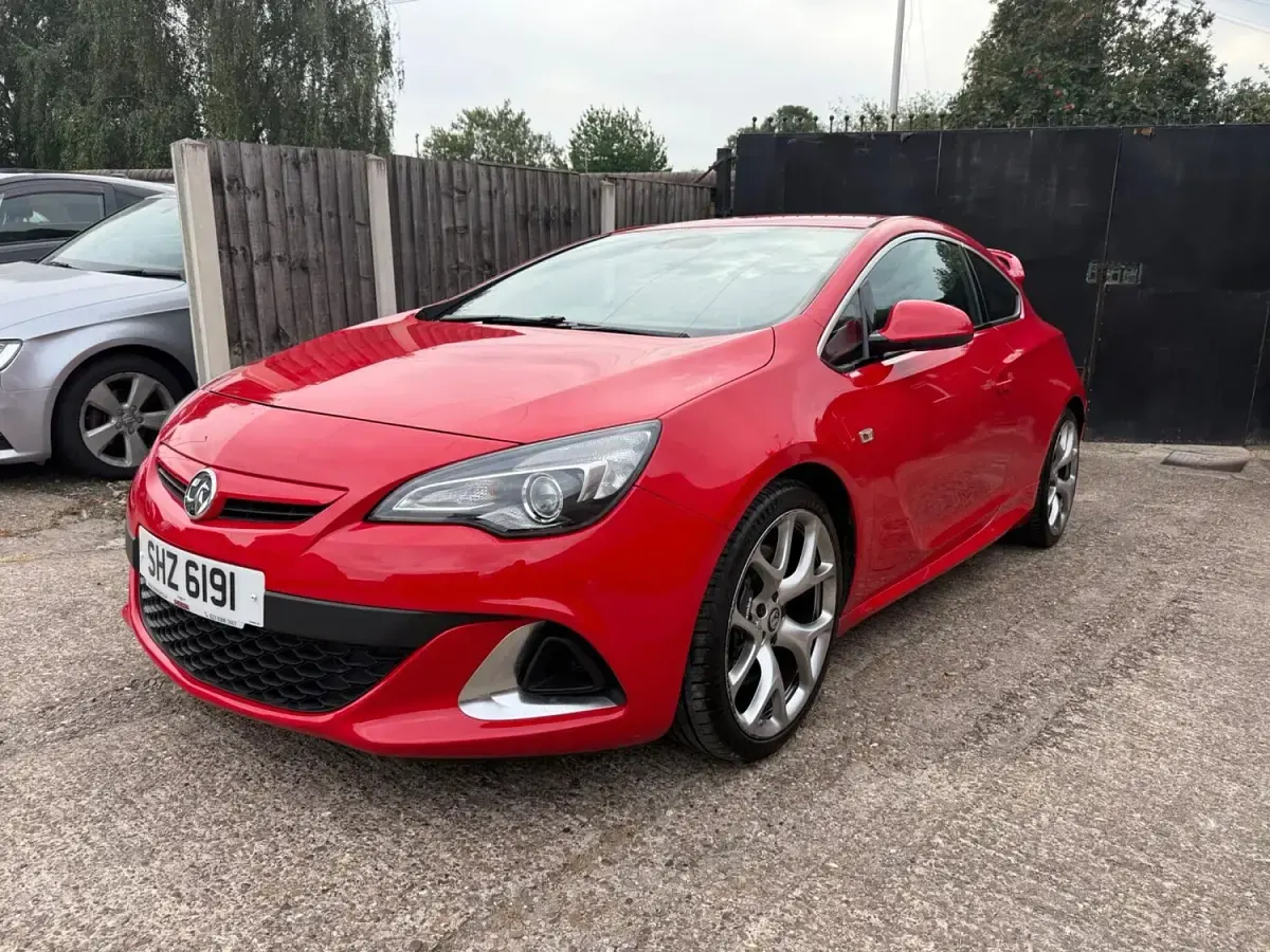 Used Vauxhall Astra GTC S 2014 Red Hatchback