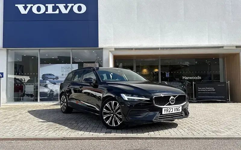 Used Volvo V60 Core 163 HP (119 kW) 2022 Estate