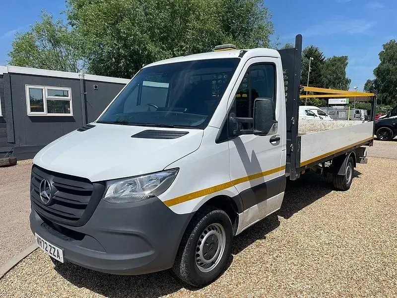 Used Mercedes Sprinter Progressive 170 HP (125 kW) 2022 White Van
