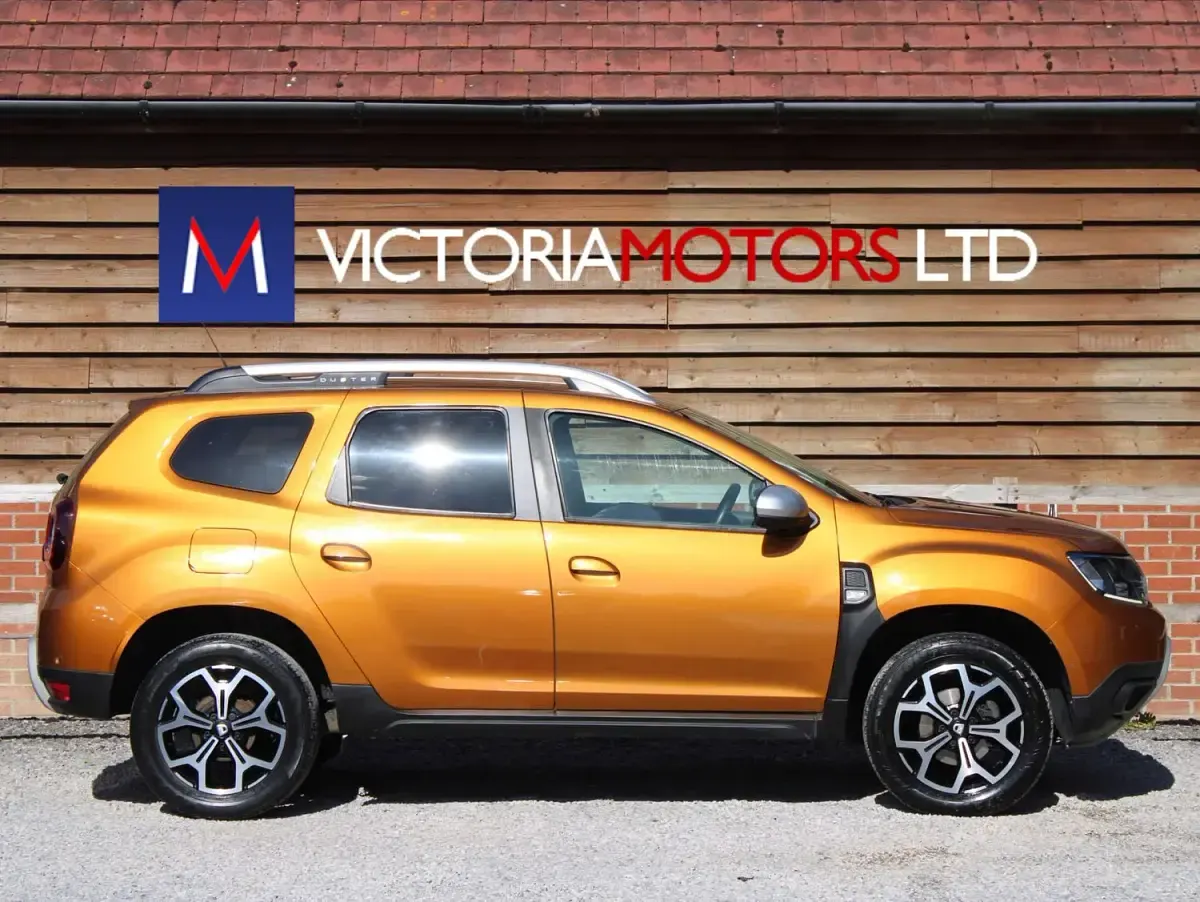 Used Dacia Duster Prestige 114 HP (83 kW) 2018 Orange SUV