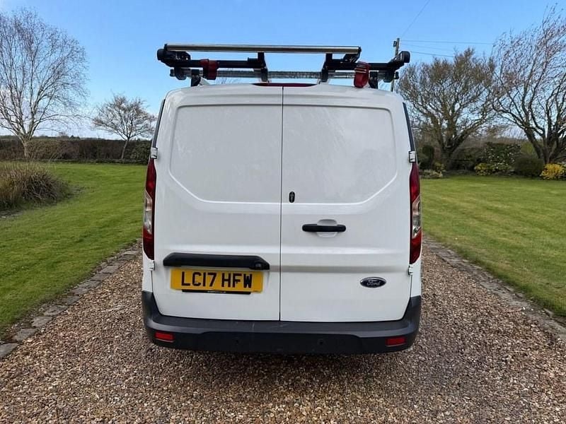 Used Ford Transit Connect Trend 100 HP (73 kW) 2017 White MPV