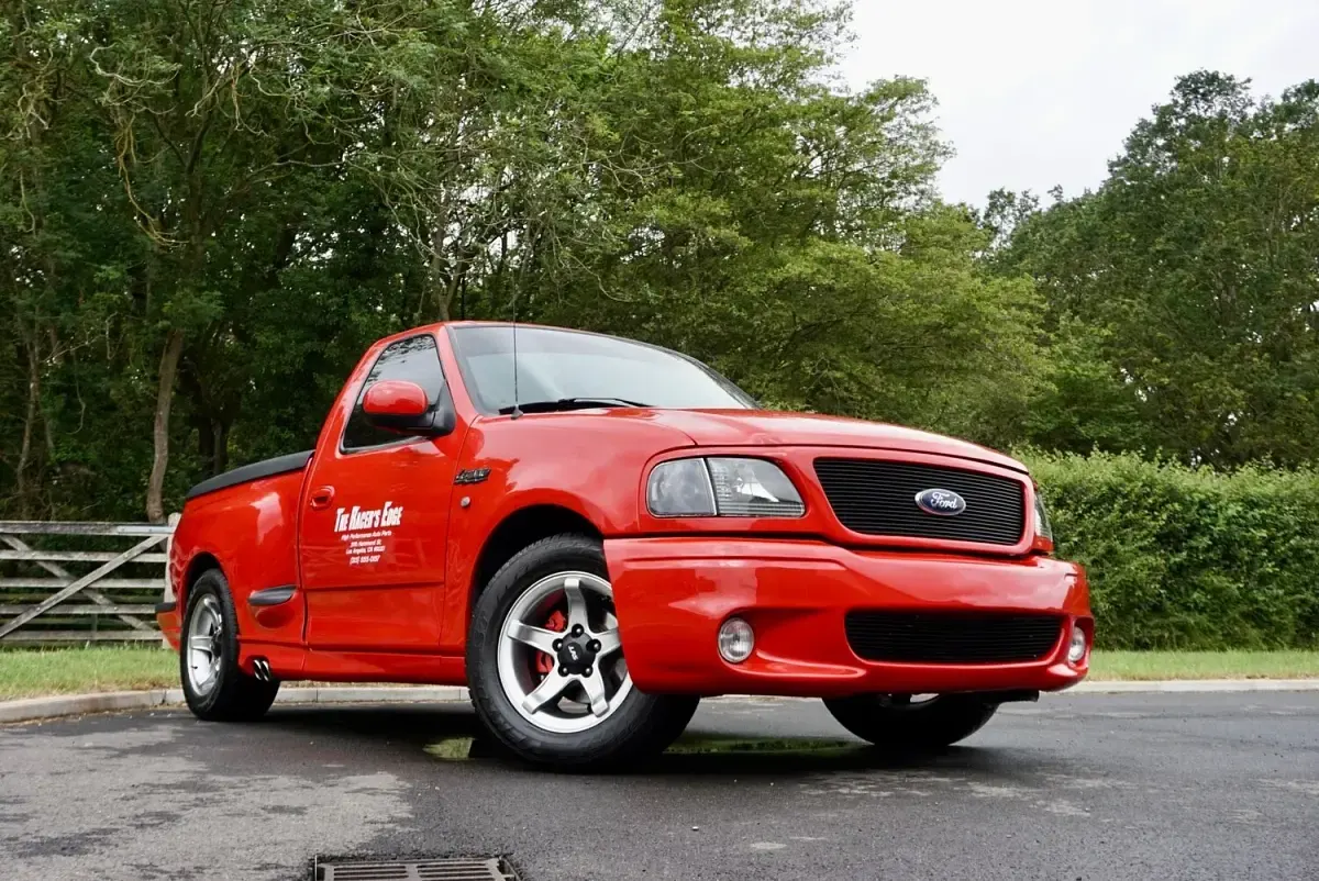 Used Ford F-150 300 HP (220 kW) 2005 Red Pickup