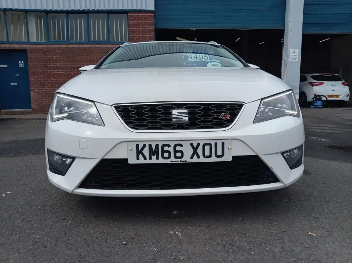 Second-hand Seat Leon FR 125 CP (91 kW) 2016 Alb Break