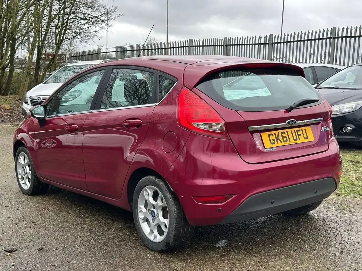 Used Ford Fiesta Zetec 2011 Red Hatchback