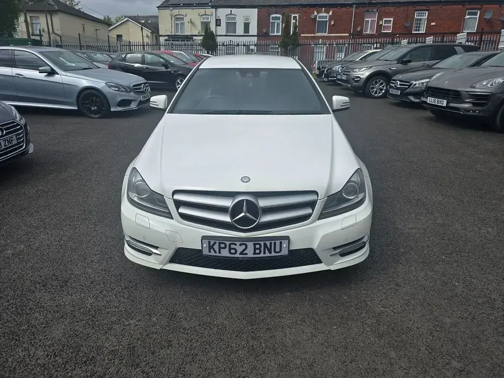 Usado Mercedes C220 AMG 2012 Branco Coupé
