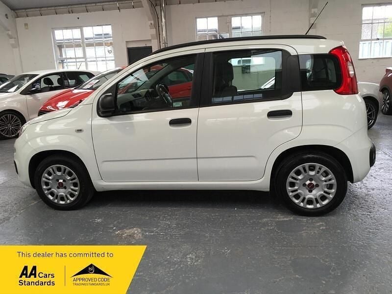 Used Fiat Panda Easy 69 HP (50 kW) 2016 White Hatchback