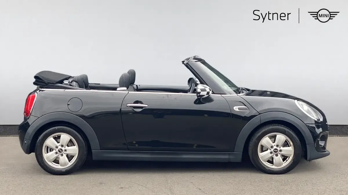Used Mini Cooper Cabriolet Classic 134 HP (98 kW) 2019 Black Cabriolet
