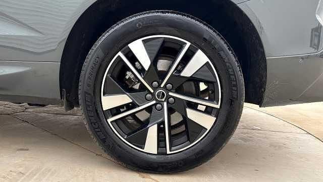 Usado Volvo XC60 Plus 247 HP (181 kW) 2026 SUV
