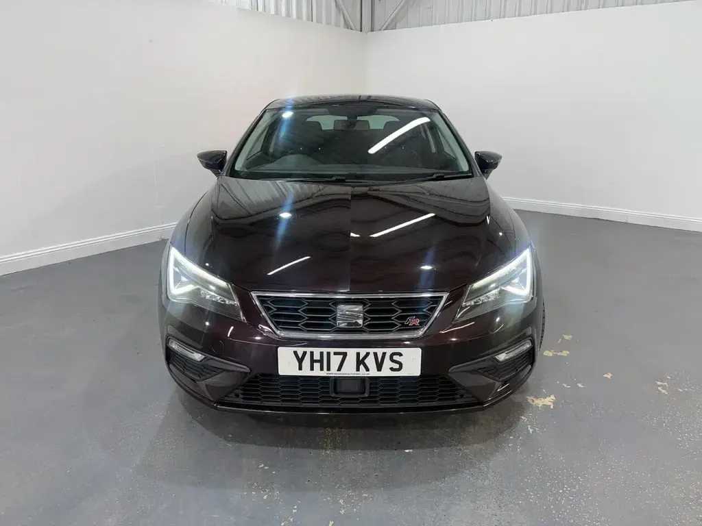 Used Seat Leon FR 150 HP (110 kW) 2017 Purple Coupe