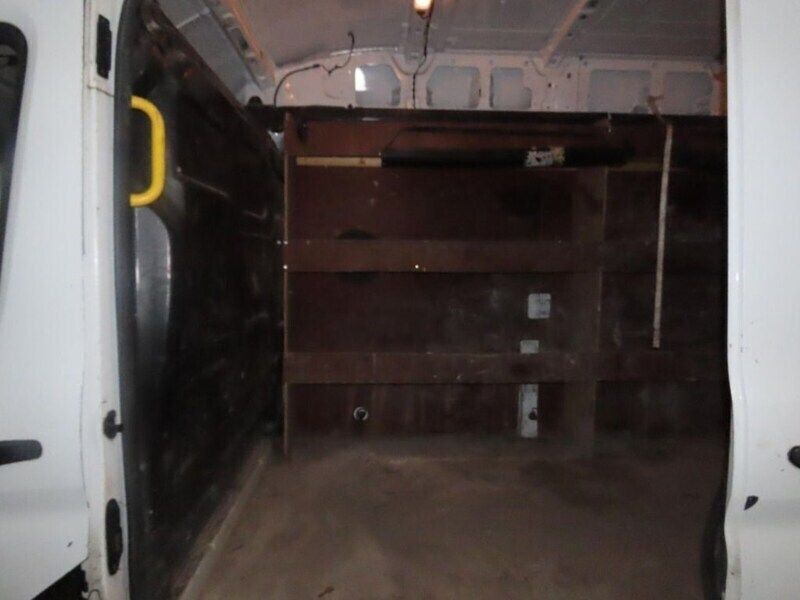Image 4/4