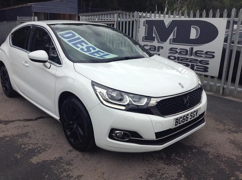 White Used 2016 DS Automobiles DS4 Elegance Hatchback | £4,975 (Fair price) - Image 1/4