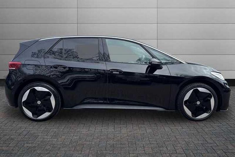 Used VW ID.3 Pro 150 kW (204 HP) 2025 Grenadilla black Hatchback