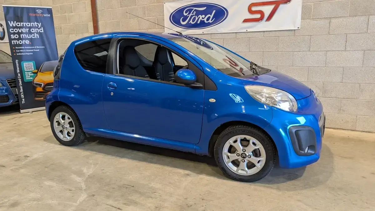 Used Citroën C1 VTR Sport 68 HP (50 kW) 2013 Blue Hatchback
