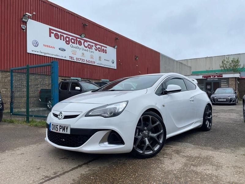 White Used 2015 Vauxhall Astra S Coupe | £10,750 (Good price) - Image 1/3