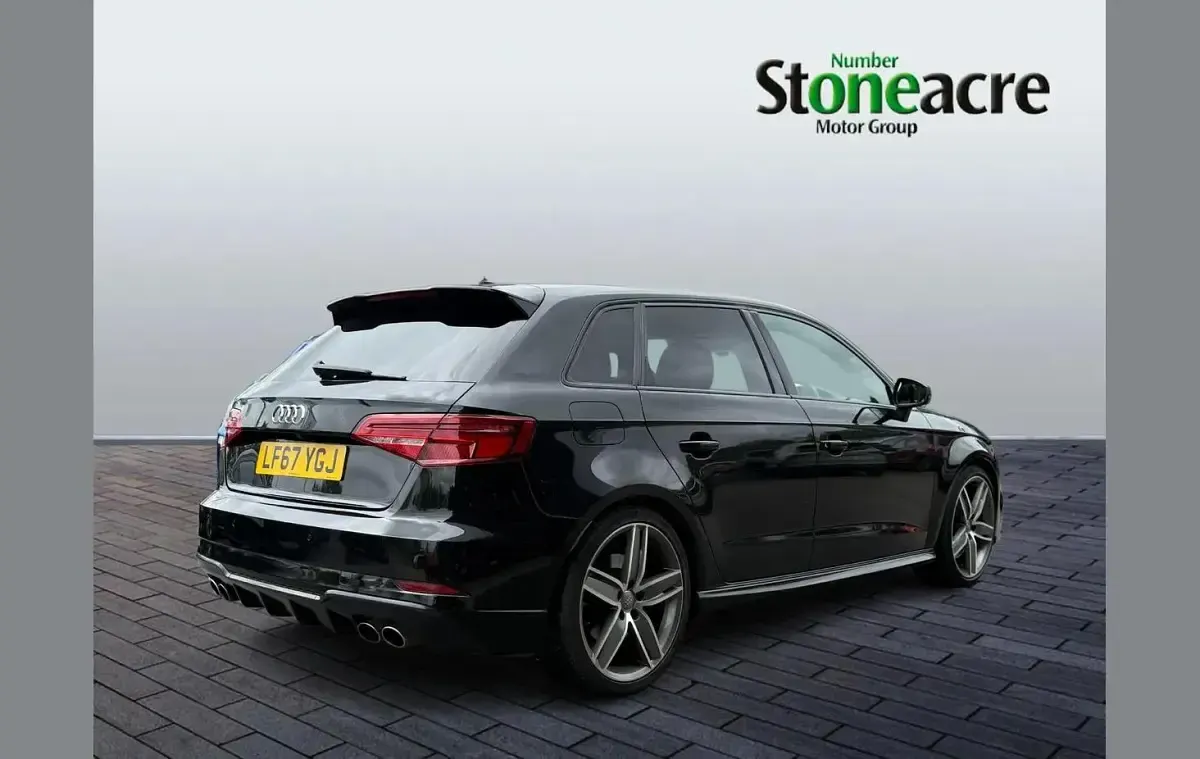 Begagnad Audi S3 Sportback Black Edition 306 HK (225 kW) 2017 Svart Halvkombi