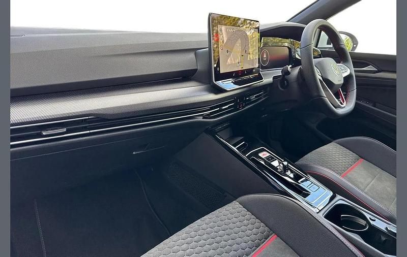 New VW Golf VIII GTI Clubsport 300 HP (220 kW) 2025 White Hatchback