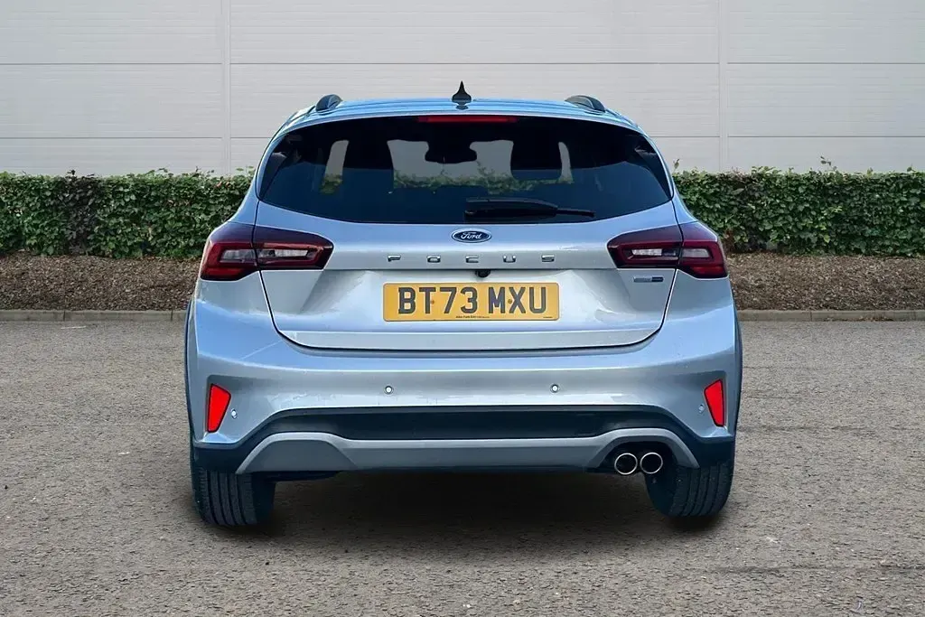 Usado Ford Focus Active 155 HP (114 kW) 2023 Prateado Citadino