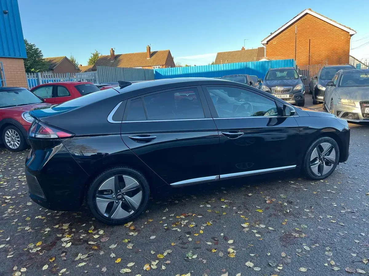 Used Hyundai Ioniq Premium SE 141 HP (103 kW) 2021 Black Hatchback