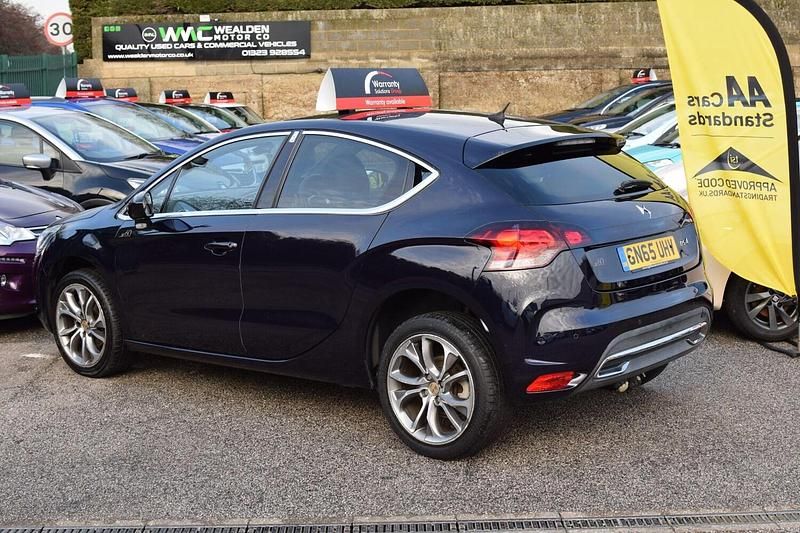 Used DS Automobiles DS4 2015 Blue Hatchback