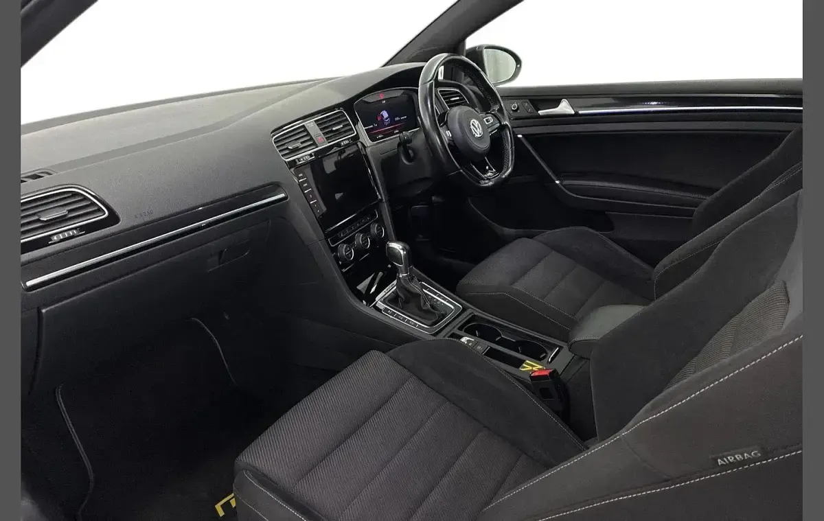 Used VW Golf VII R 296 HP (217 kW) 2019 Black Hatchback