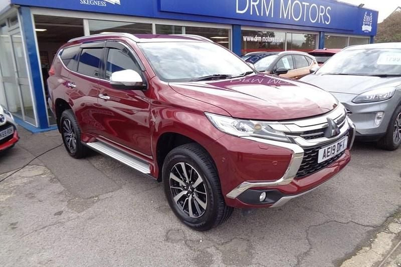 Red Used 2019 Mitsubishi Shogun SUV | £16,995 (Good price) - Image 1/1