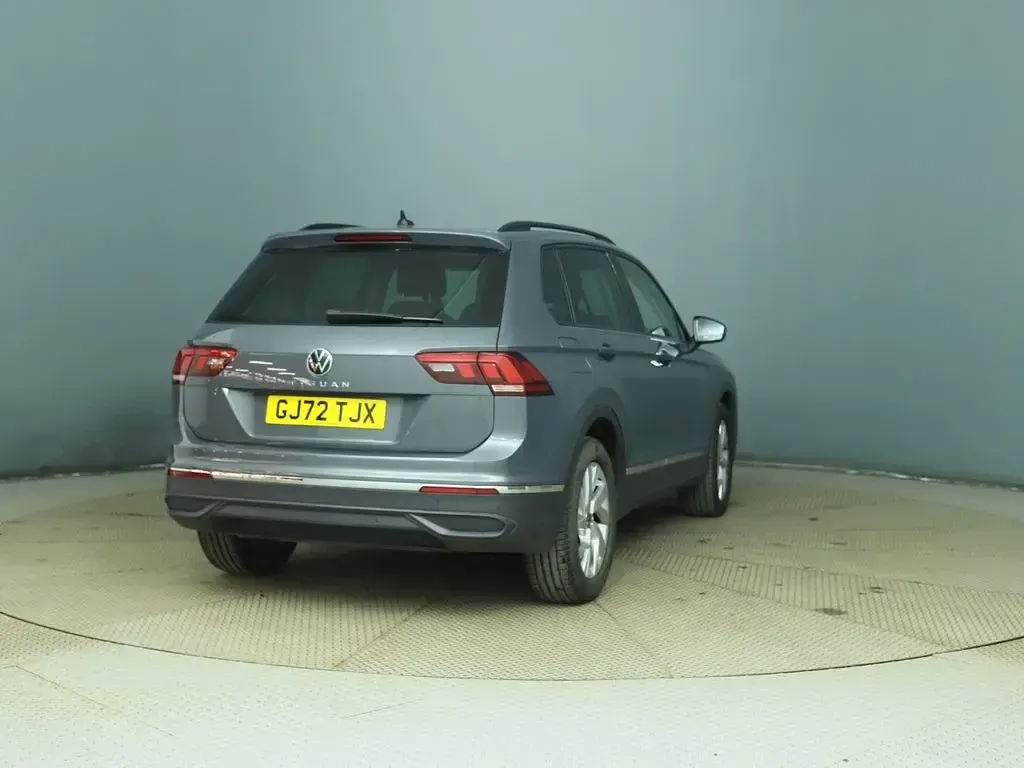 Used VW Tiguan Life 150 HP (110 kW) 2022 Grey SUV