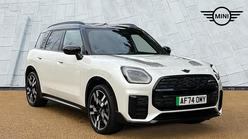 White Used 2024 Mini Countryman Sport SUV | £35,295 (Good price) - Image 1/4