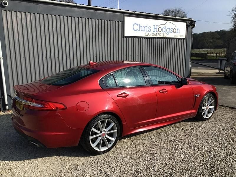 Used Jaguar XF R-Sport 200 HP (147 kW) 2014 Red Sedan
