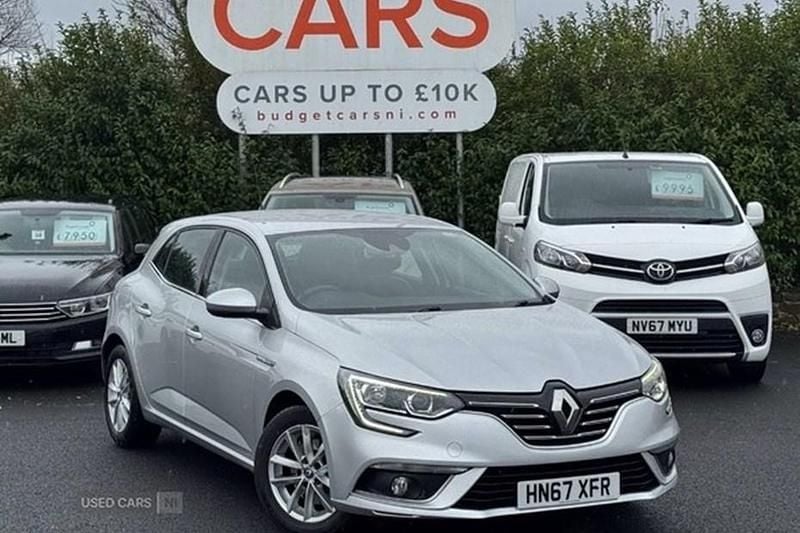 Used Renault Mégane IV Dynamique 2018 Silver Hatchback