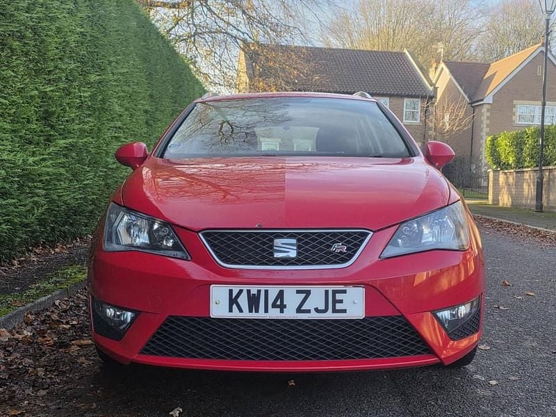 Used Seat Ibiza ST FR 105 HP (77 kW) 2014 Red Estate