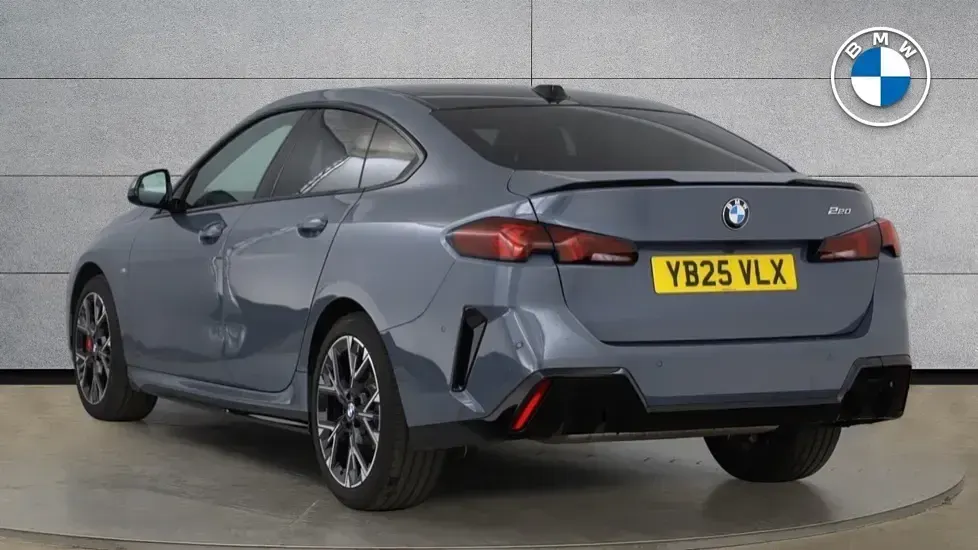 Usado BMW 220 M Sport 168 HP (123 kW) 2025 Cinzento Coupé