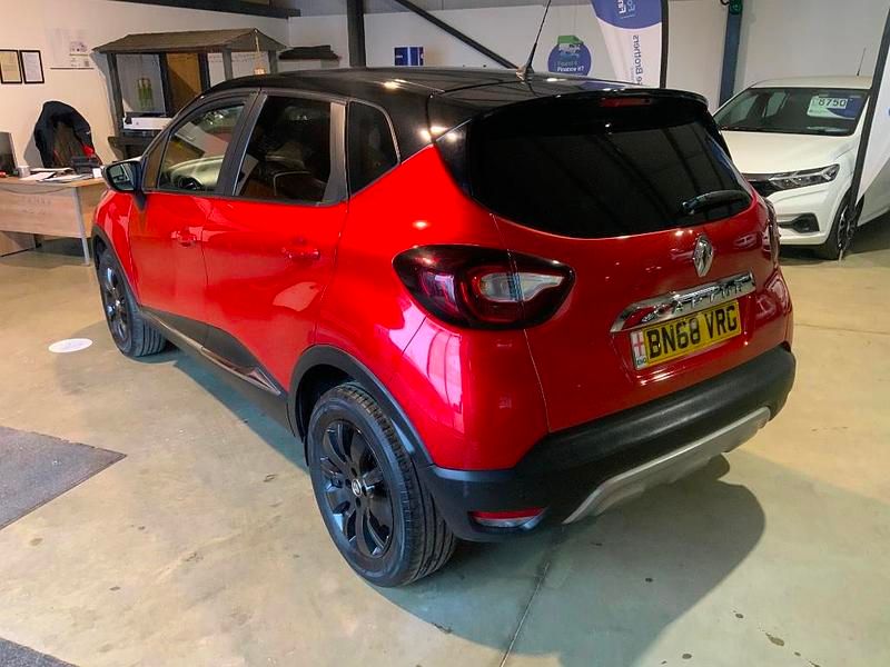 Second-hand Renault Captur Play 2018 Roșu SUV