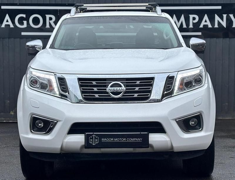 Used Nissan Navara Tekna 2018 White Pickup