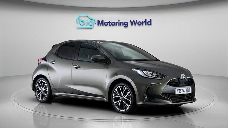 Used Toyota Yaris Hybrid 116 HP (85 kW) 2024 Bronze Hatchback