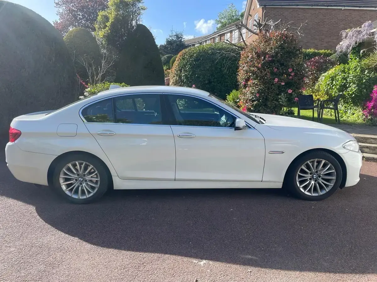 Used BMW 518 Luxury Line 143 HP (105 kW) 2014 White Sedan