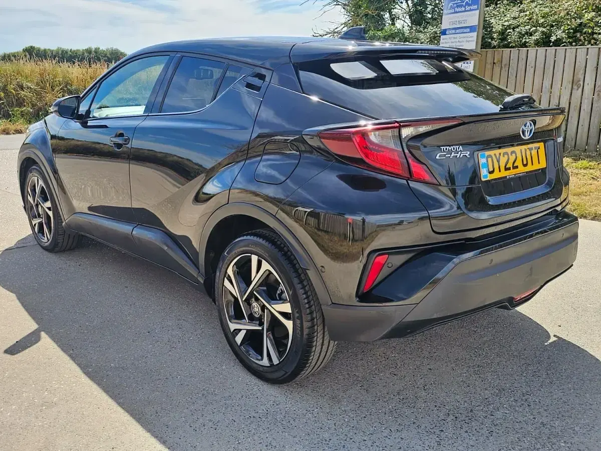 Used Toyota C-HR Design 122 HP (89 kW) 2022 Black SUV