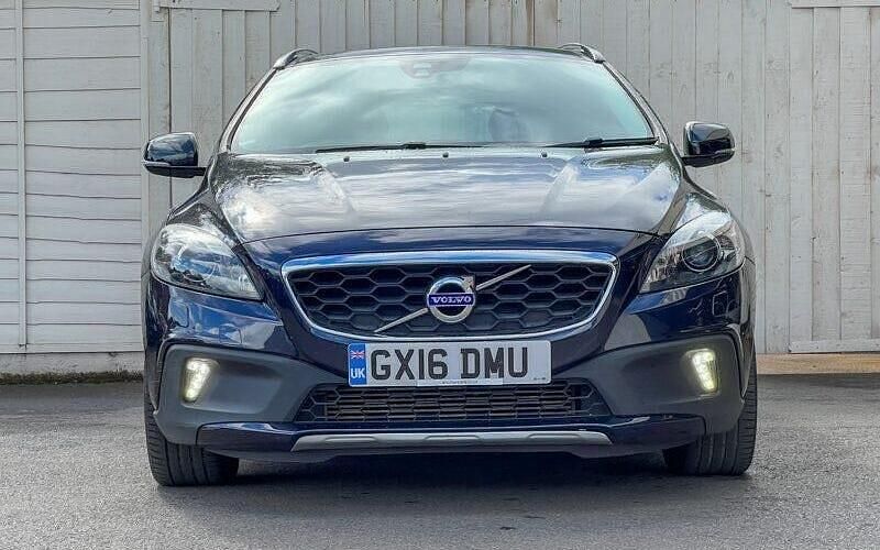 Usado Volvo V40 120 HP (88 kW) 2015 Azul Citadino