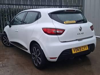 Usado Renault Clio IV Play 90 HP (66 kW) 2019 Branco Citadino