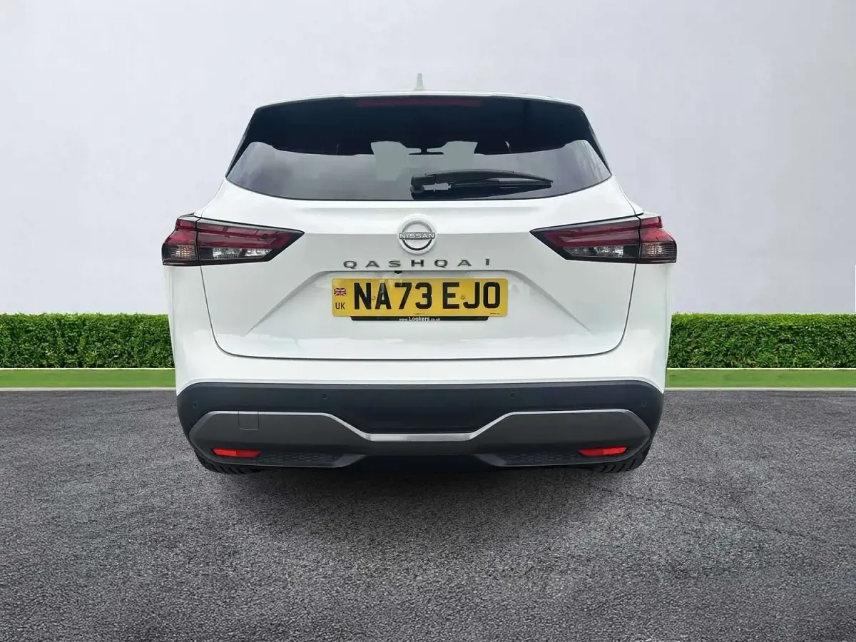 Used Nissan Qashqai N-Connecta 158 HP (116 kW) 2023 White SUV