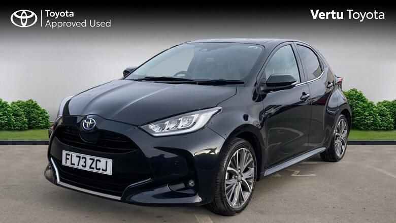 Used Toyota Yaris Hybrid 116 HP (85 kW) 2023 Black Hatchback