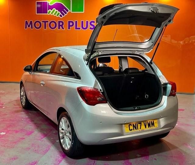 Used Vauxhall Corsa 90 HP (66 kW) 2017 Silver Hatchback