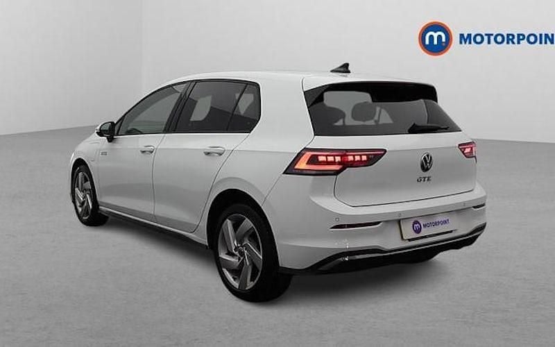 Used VW Golf VIII GTE 272 HP (200 kW) 2024 White Hatchback
