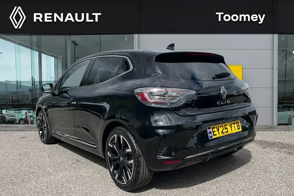 Used Renault Clio V Techno 2025 Black Hatchback