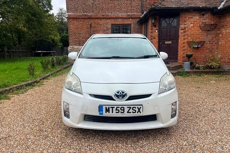 White Used 2010 Toyota Prius Hatchback | £4,495 (Fair price) - Image 1/1