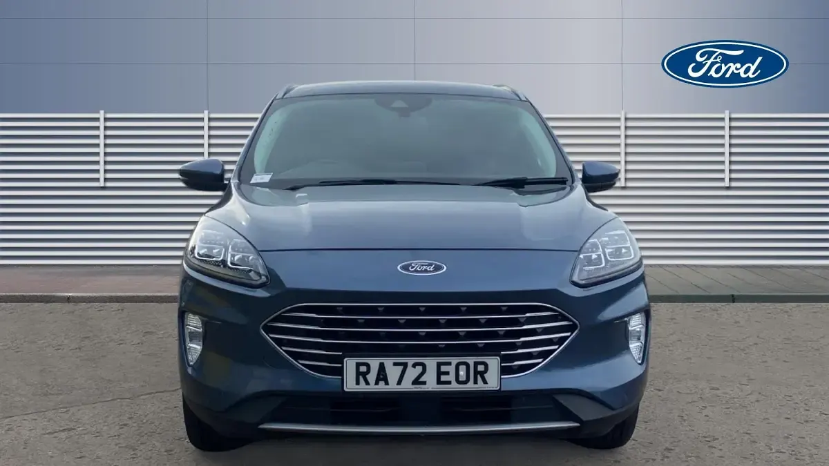 Used Ford Kuga Titanium 150 HP (110 kW) 2023 Blue SUV