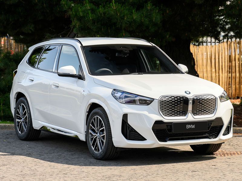 White New 2025 BMW iX1 M Sport SUV | £41,998 (Super price) - Image 1/4