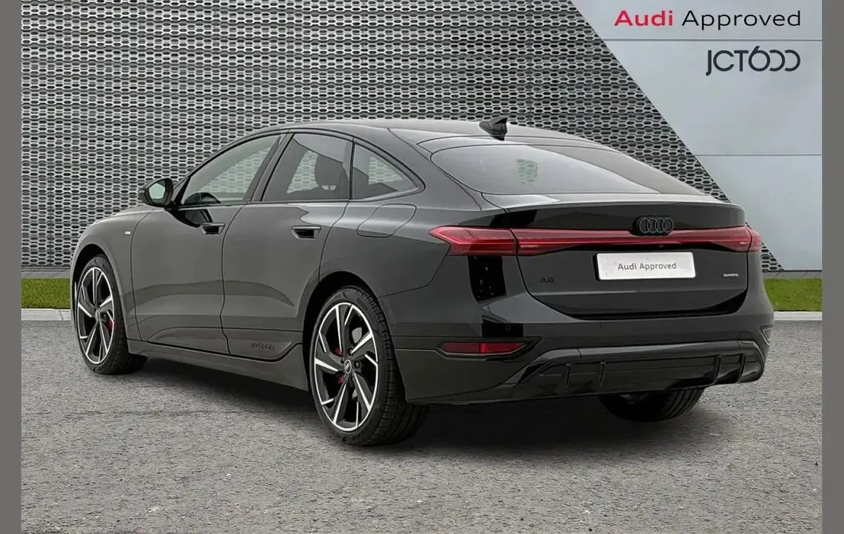 Used Audi A6 e-tron Comfort 310 kW (422 HP) 2026 Black Hatchback