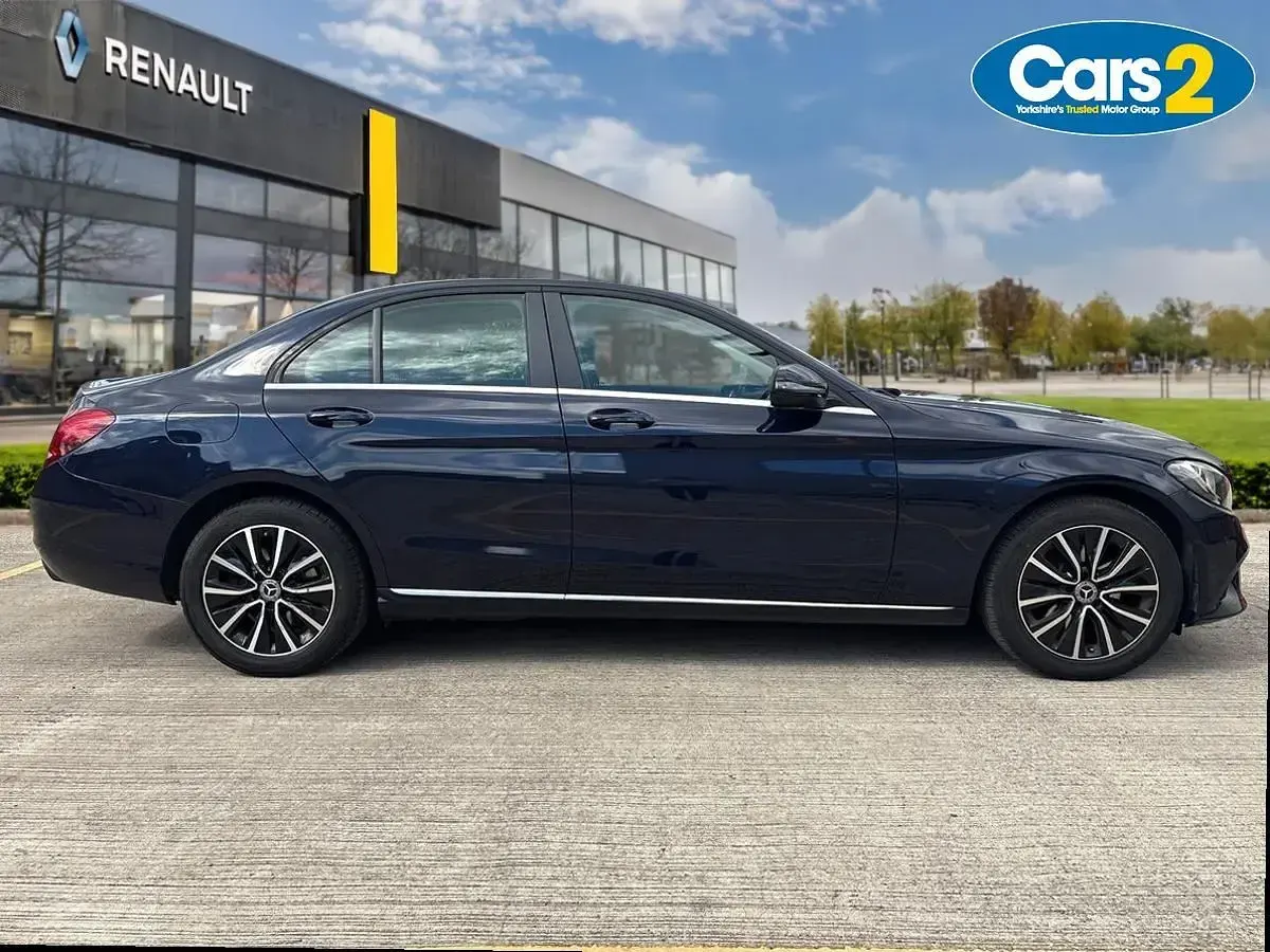 Second-hand Mercedes C200 SE 2019 Albastru Berlinǎ